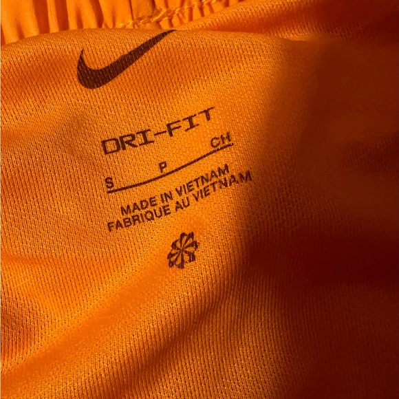 ⭐️NWT⭐️ Nike Dri-Fit shorts 🧡🩳 - Picture 4 of 5